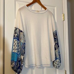 Hummingbird waffle long sleeve tee, white and blue size M